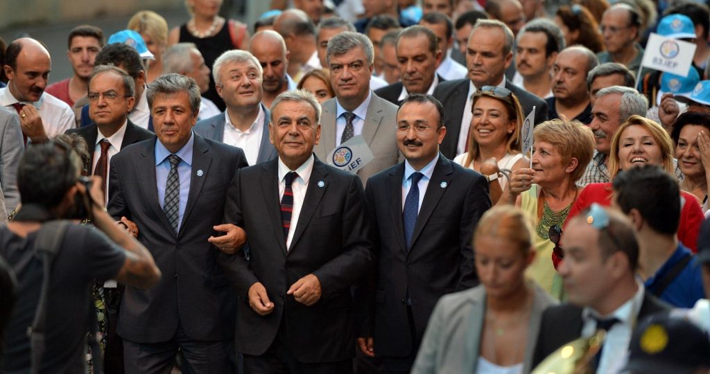 Fuar’a renkli yürüyüş