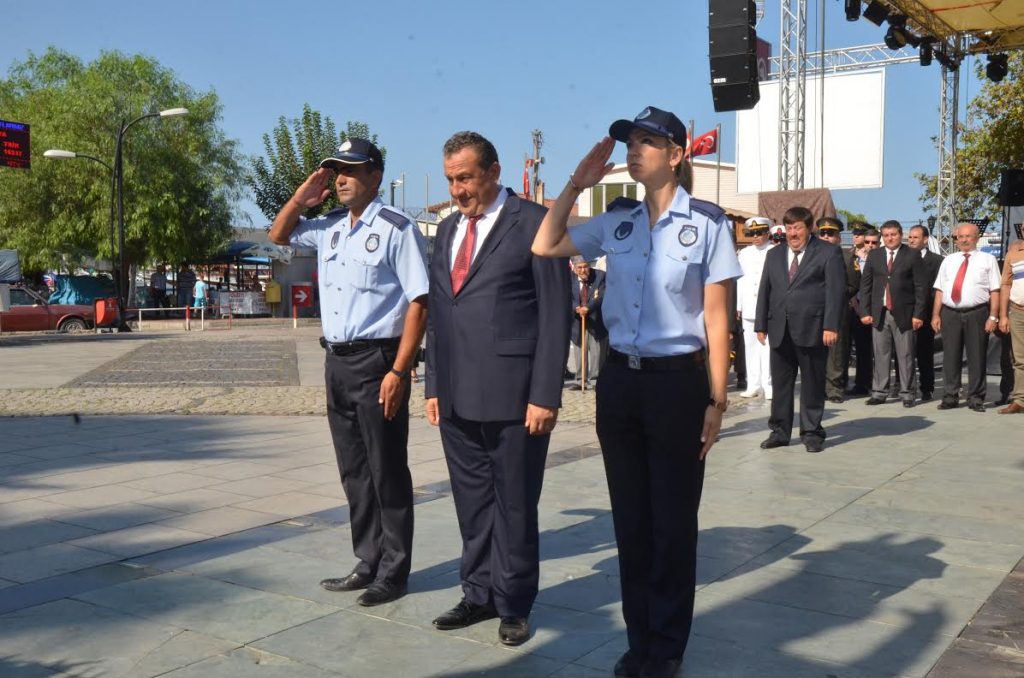 DİKİLİ’DE İSTİKLALİN VE HÜRRİYETİN COŞKUSU