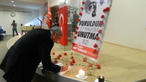 “UGUR MUMCU FİKİRLERİYLE YAŞIYOR”
