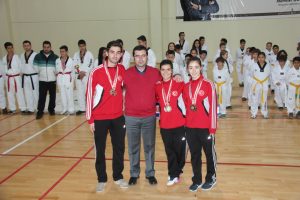 Başkan Gönenç’ten Başarılı Sporculara Ödül