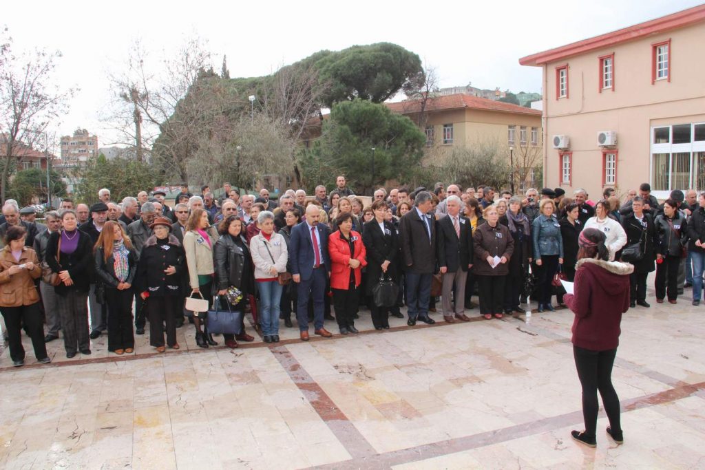 UĞUR MUMCU BERGAMA’DA ANILDI