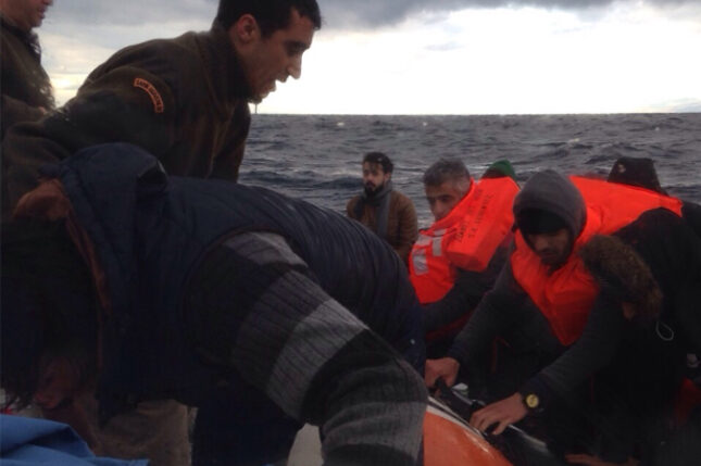 Sahil Güvenlik Ekipleri 56 göçmeni daha  kurtardı