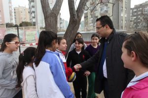 Başkan Olgun Atila, mahalle ziyaretlerine ara vermiyor