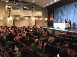Ali Engin Karşıyaka’da vekiller gibi…   