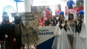 MOSKOVA’DA BERGAMA ESİNTİSİ