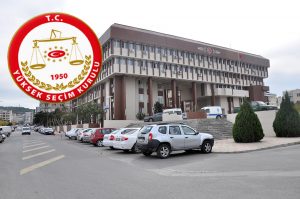 ALİAĞA’DA SEÇMEN LİSTELERİ ASKIDA