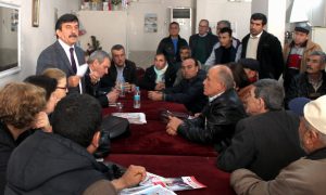 CHP’Lİ MOROĞLU’NDAN KAHVEHANEDE  MİTİNG