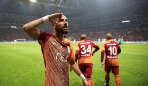 Yasin Öztekin’den anlamlı hareket