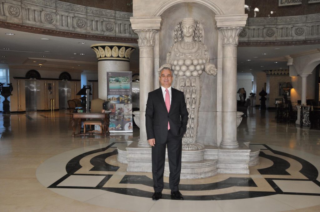 SHERATON ÇEŞME’YE YENİ GENEL MÜDÜR!