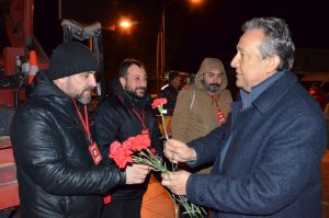 Dikili teröre karşı tek yürek oldu