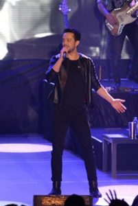 Murat Boz konserini yarıda bıraktı
