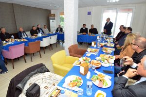 İZEKO FOÇA’DA TOPLANDI