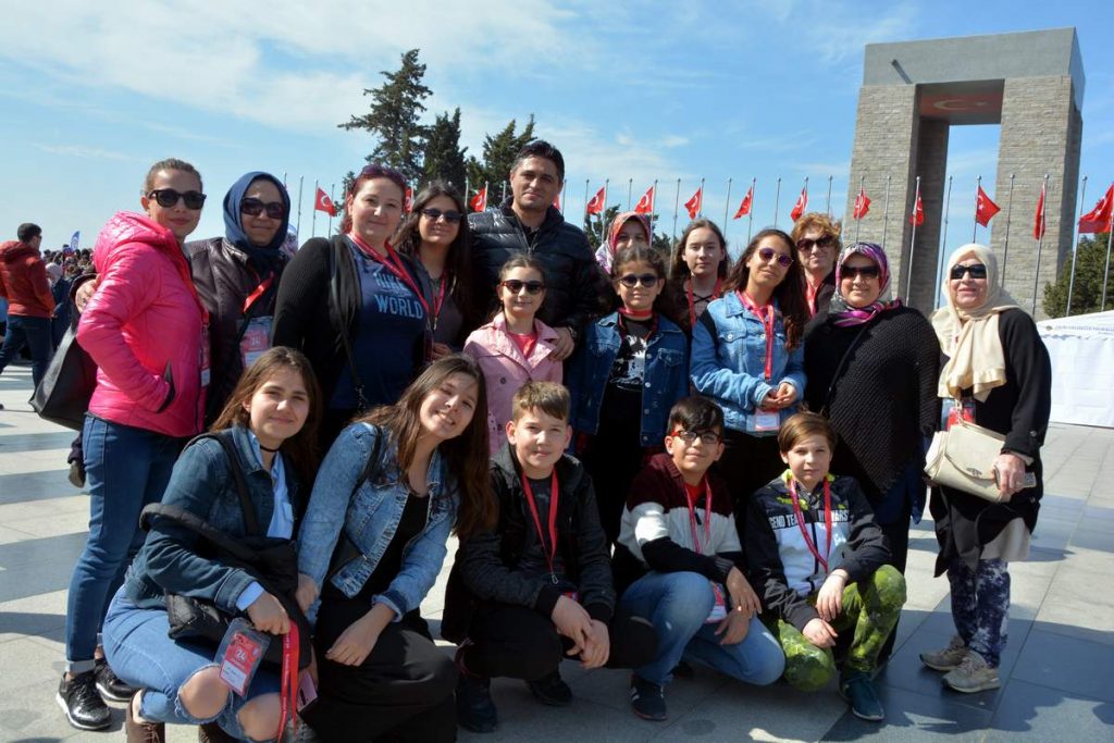 ÇANAKKALE ŞEHİTLİK ZİYARETİNDE BULUNAN ÜÇÜNCÜ KAFİLE ALİAĞA’YA DÖNDÜ