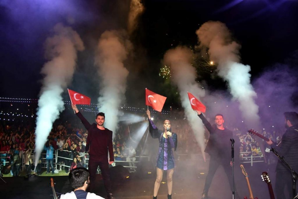 ALİAĞA’DA DERYA ULUĞ RÜZGÂRI
