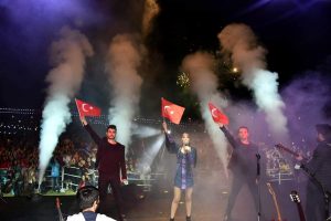 ALİAĞA’DA DERYA ULUĞ RÜZGÂRI