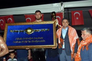 PEHLİVANLAR ALİAĞA’DA ER MEYDANI’NA İNDİ