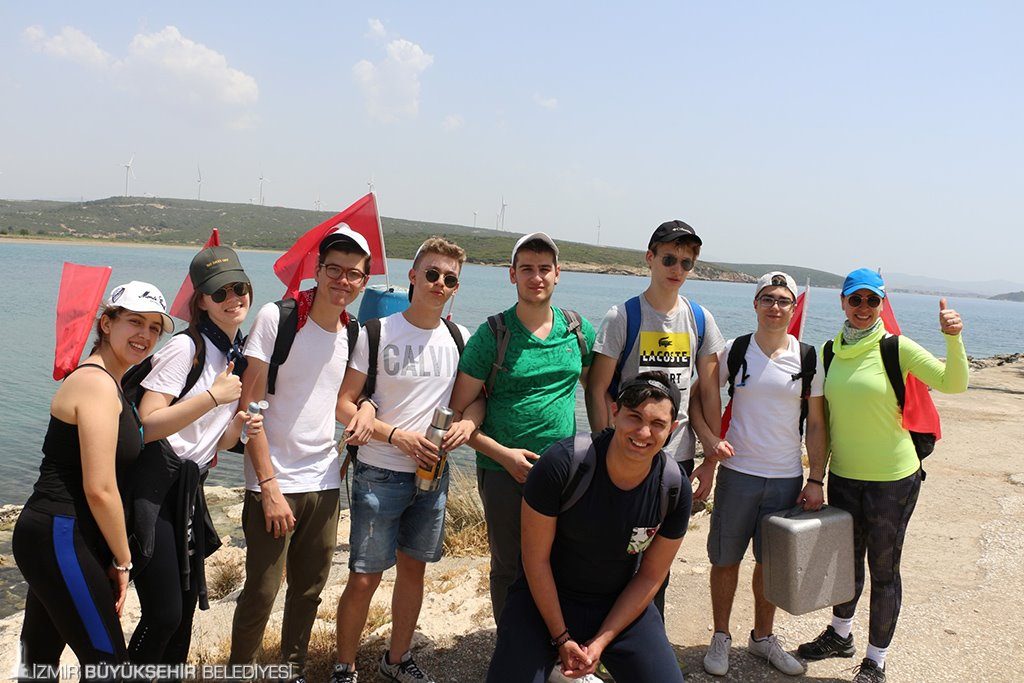 İzmir’in dağlarında gençlik ateşi