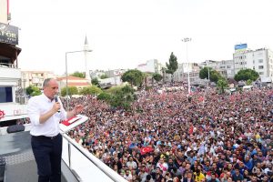 Aliağa’da Muharrem İnce coşkusu!