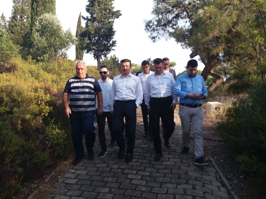 Hamza Dağ Foça Fransız Tatil Köyünü ziyaret etti