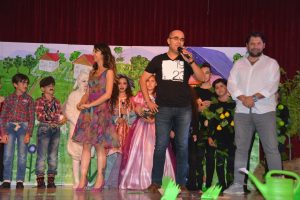‘PRENSES MELİSA KRAL ZAKKUMA KARŞI’ ALİAĞA’DA SAHNE ALDI