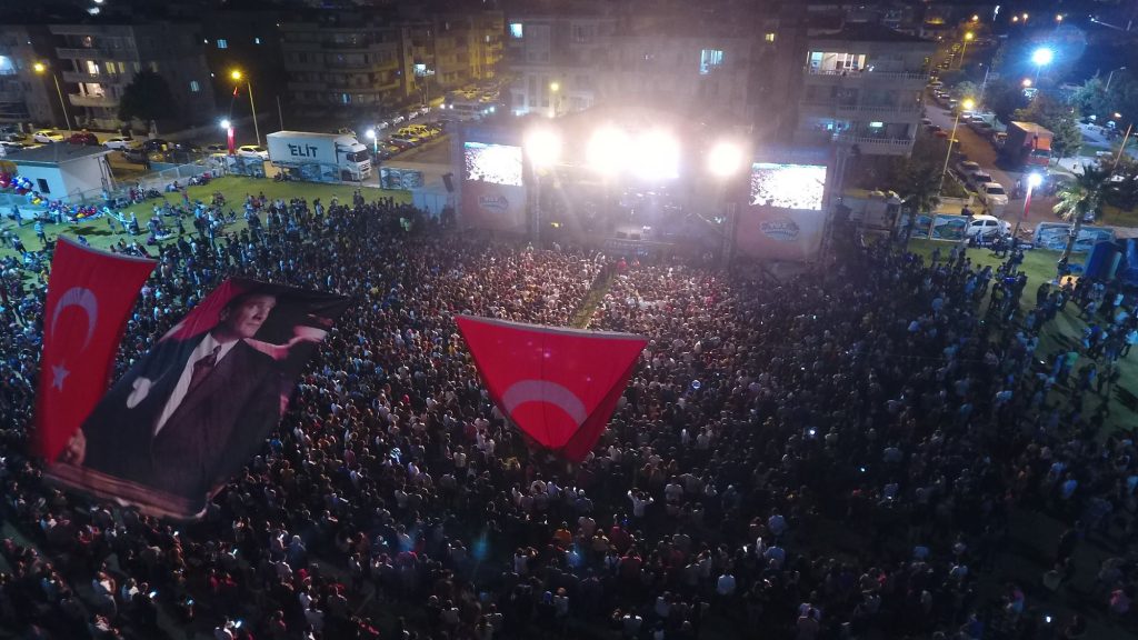 AVCI RAMADAN YAZ KONSERLERİ CEM ADRİAN İLE FİNAL YAPTI