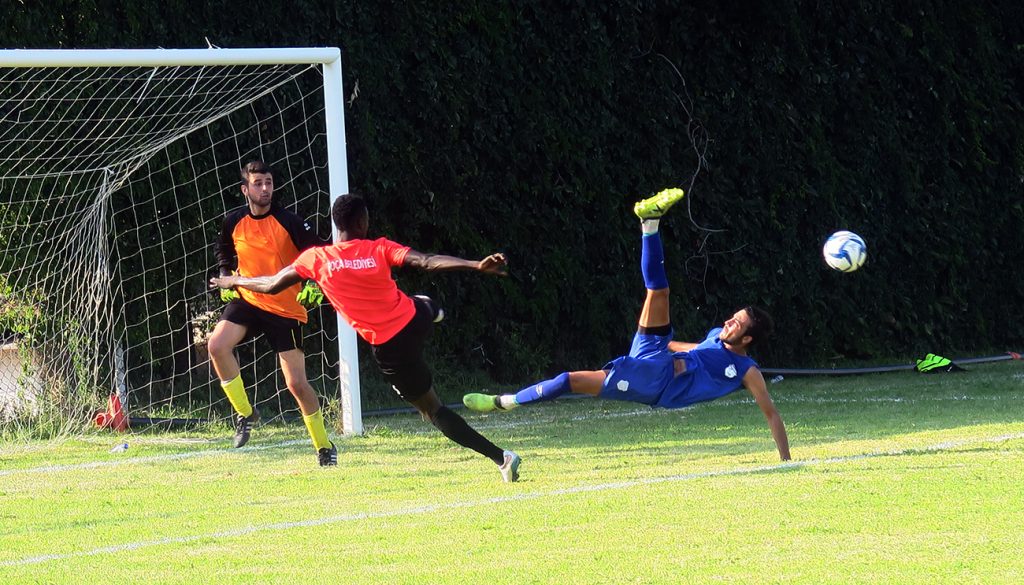 FOÇA BELEDİYESPOR İLK HAZIRLIK MAÇINI YAPTI