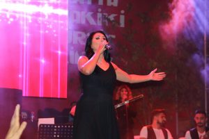 KINIK 2.HASAT FESTİVALİNDE ANKARALI AYŞE COŞKUSU!  