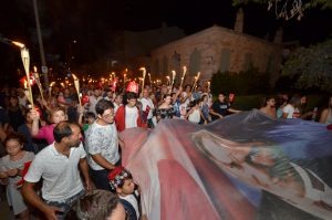 KURTULUŞ GECESİ COŞKUYLA AYDINLANDI