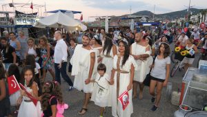 FOÇA FESTİVALİNDE MUHTEŞEM AÇILIŞ