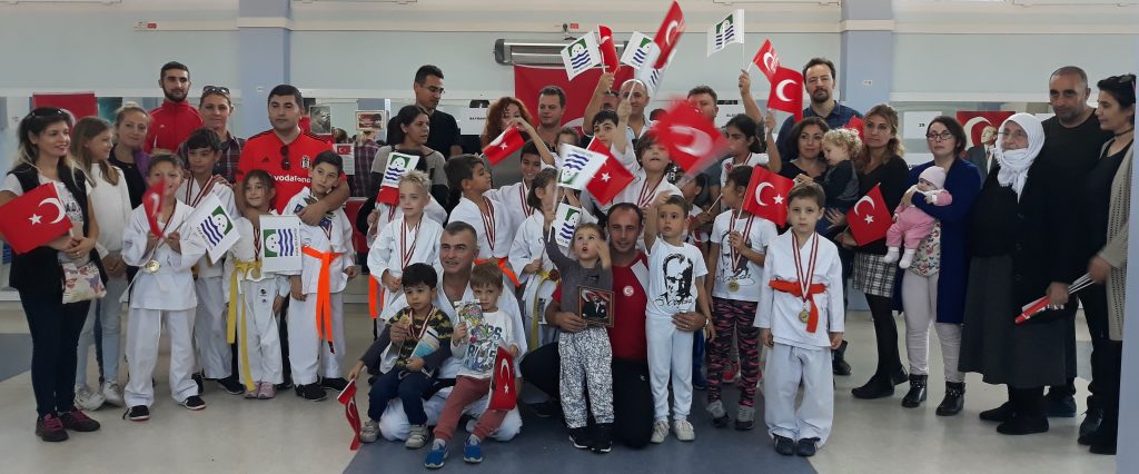 FOÇALI SPORCULARIN CUMHURİYET COŞKUSU