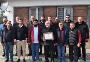 Esnaf Odası Başkan Berk, mazbatasını aldı