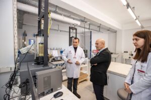 Başkan Soyer Egeşehir Laboratuvarı’nı inceledi