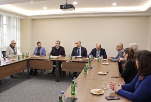 ODA BAŞKANLARI, BERGAMA SANAYİ SİTESİ’NE YAPILACAK OLAN ‘SOSYAL TESİS’ İÇİN BERTO’DA TOPLANDI