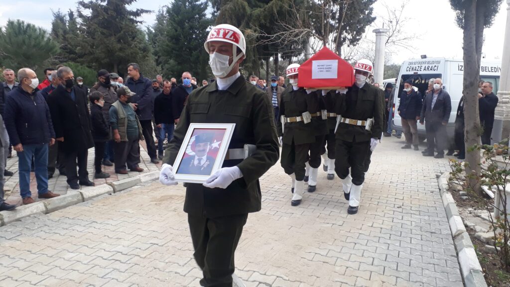 Kınık’ta Kıbrıs Gazisi Son Yolculuğuna Uğurlandı