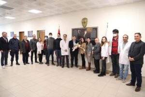 DOKTOR BAŞKAN SAĞLIK ÇALIŞANLARINI ZİYARET ETTİ