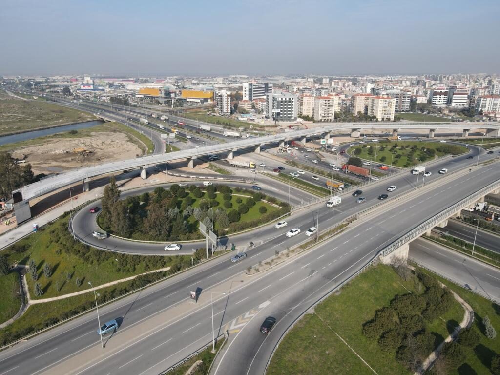 Çiğli Tramvayı’nda bir etap daha aşıldı