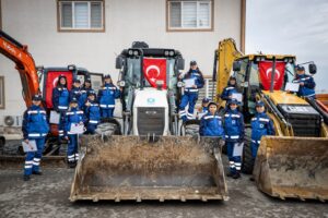 İş makinesi operatörü ve ağır vasıta şoförü 30 kadın iş başı yaptı
