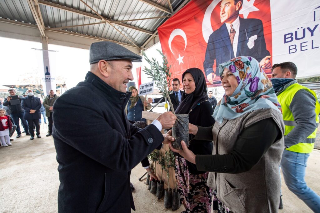 Başkan Soyer’den zeytinlik düzenlemesine tepki