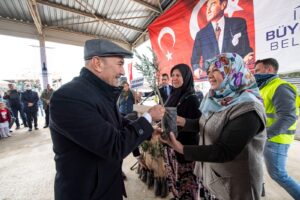 Başkan Soyer’den zeytinlik düzenlemesine tepki