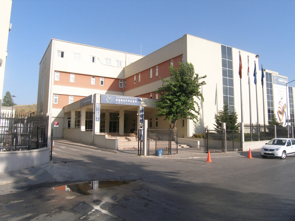 Eşrefpaşa Hastanesi’nde uluslararası hizmet dönemi