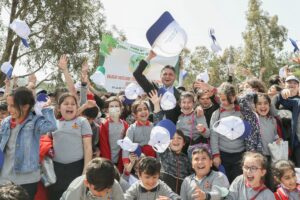 Aliağa’da Şenlik Havasında Orman Temizliği