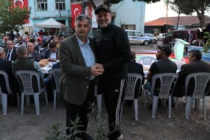 HÜSNÜ ŞENLENDİRİCİ KINIK YAYAKENT MAHALLESİNİN GÖNÜL SOFRASI İFTARINA KATILIM SAĞLADI