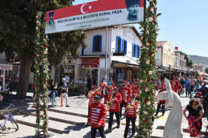 Atatürk, Foça’ya Gelişinin 88. Yıl Dönümünde Anıldı