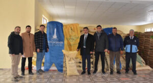 İzmir’den Kars’a 105 ton tohum desteği