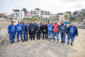 Başkan Soyer “Ekiplerimiz bütün ihtiyaçlara el uzatıyor”