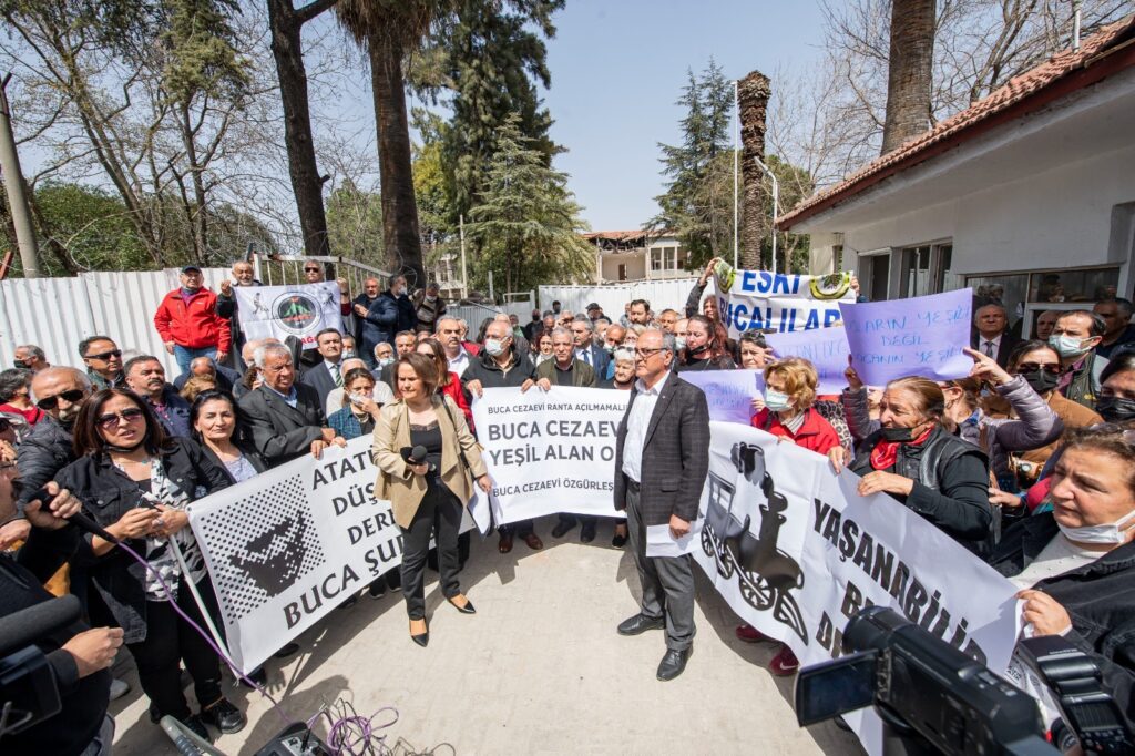 Başkan Soyer’in çağrısına sivil toplum örgütleri de katıldı