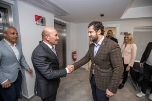 Başkan Soyer, “Türkiye’de başarı hikâyesine dönüşecek bir projeye başlıyoruz”