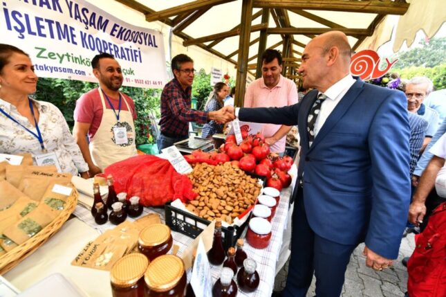 Kıbrıs’ın yerel lezzetleri ve kültürel ürünleri İzmirliler ile buluşuyor