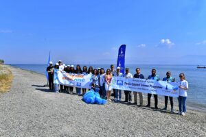 Kıyılar ve Körfez’deki atıklar mercek altına alınıyor