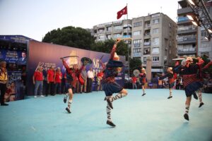 86.Bergama Kermes Festivali 2. günü dolu dizgin geçti  